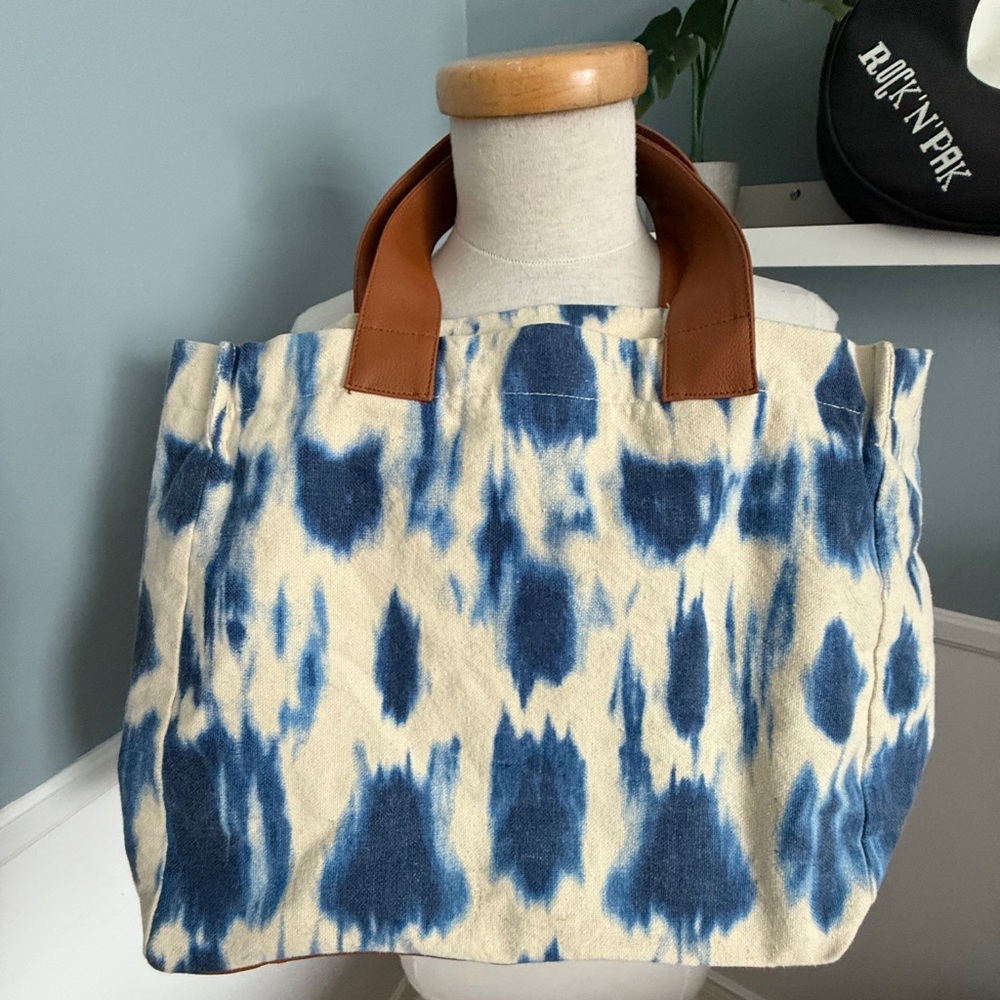 Lu + Elle Laguna Beach Tote Bag, Blue & White Tie Dye